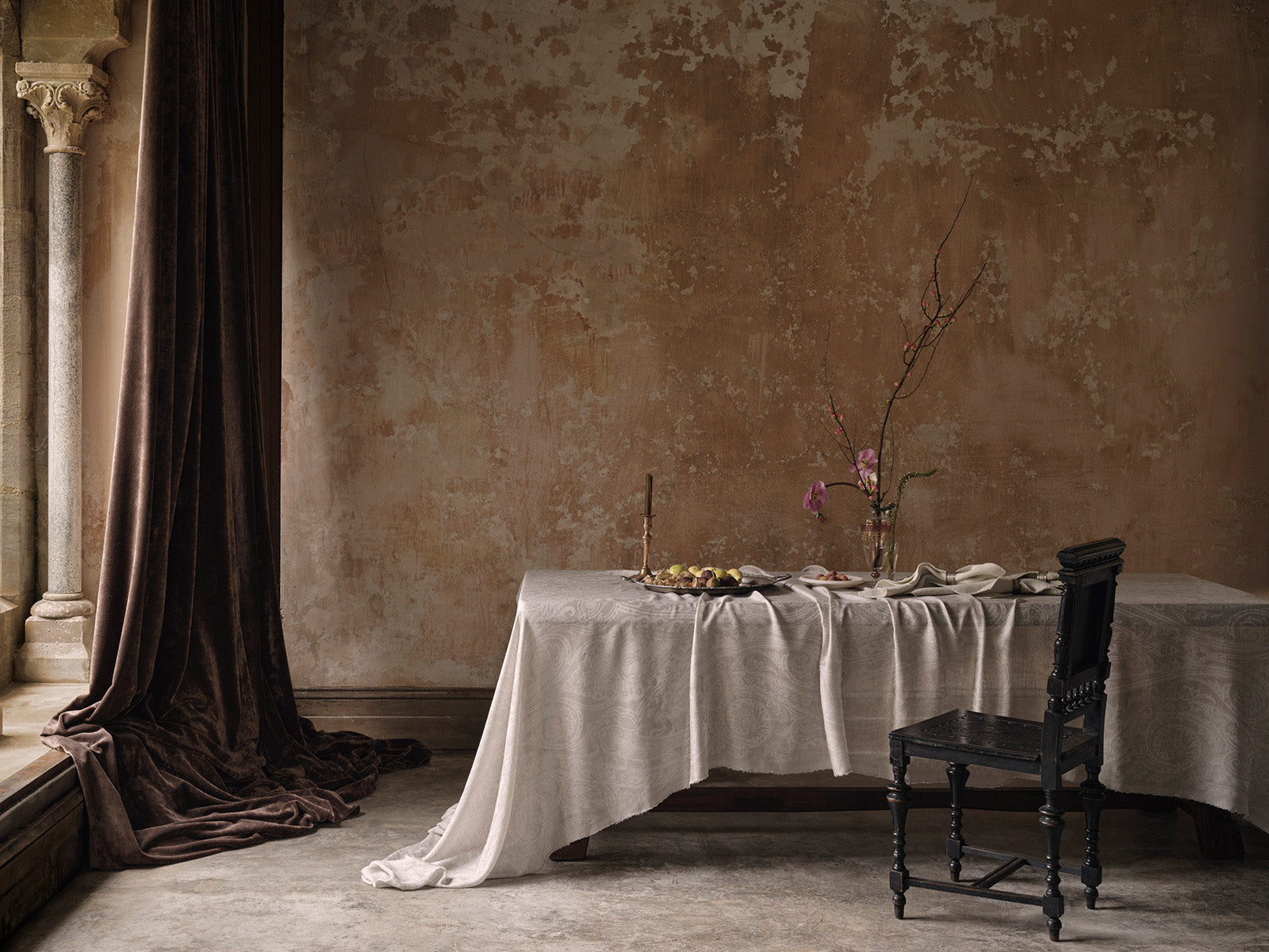 de Le Cuona Nature’s Opera—luxury textile collection inspired by organic forms, earthy tones, and artisan elegance.
