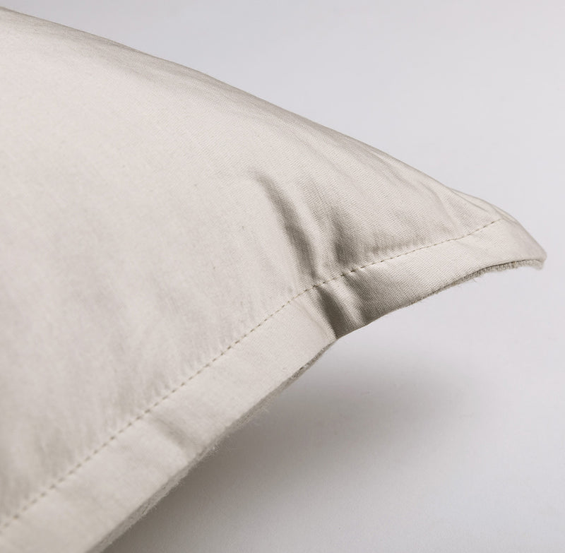 Old Hollywood Cushion with Self Flange - Silver §